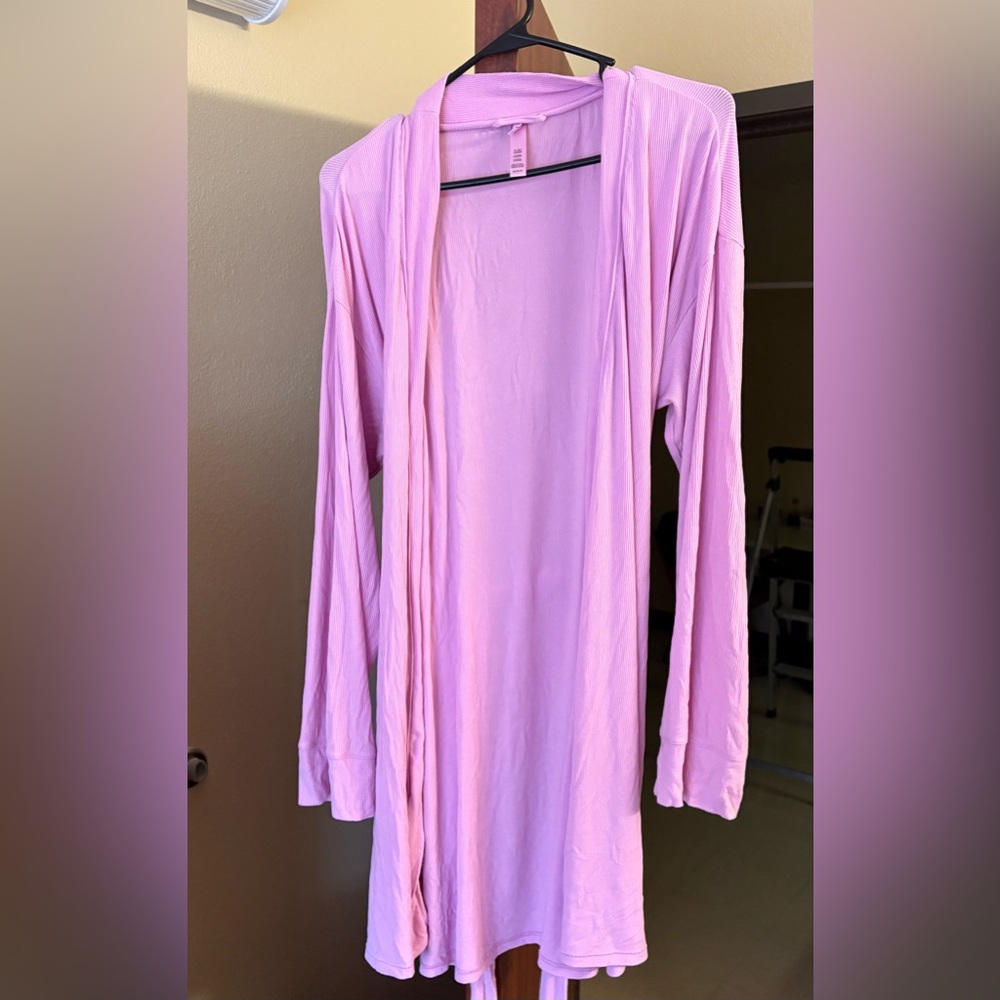 SKIMS LIMITED EDITION VALENTINES ROBE IN COTTON CANDY